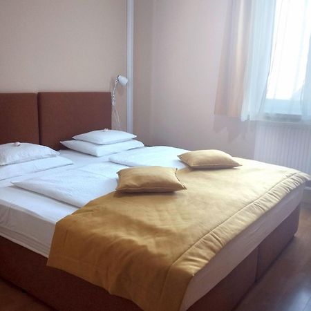 Stan és Panzió Balatonalmádi Exterior foto