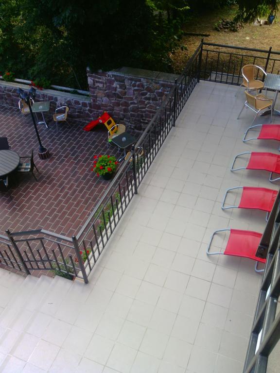 Stan és Panzió Balatonalmádi Exterior foto